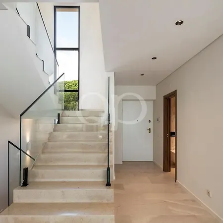 Luxury Beachside Villa Olhos de Agua (Albufeira)