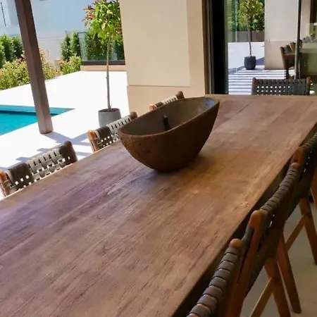 Luxury Beachside فيلة *